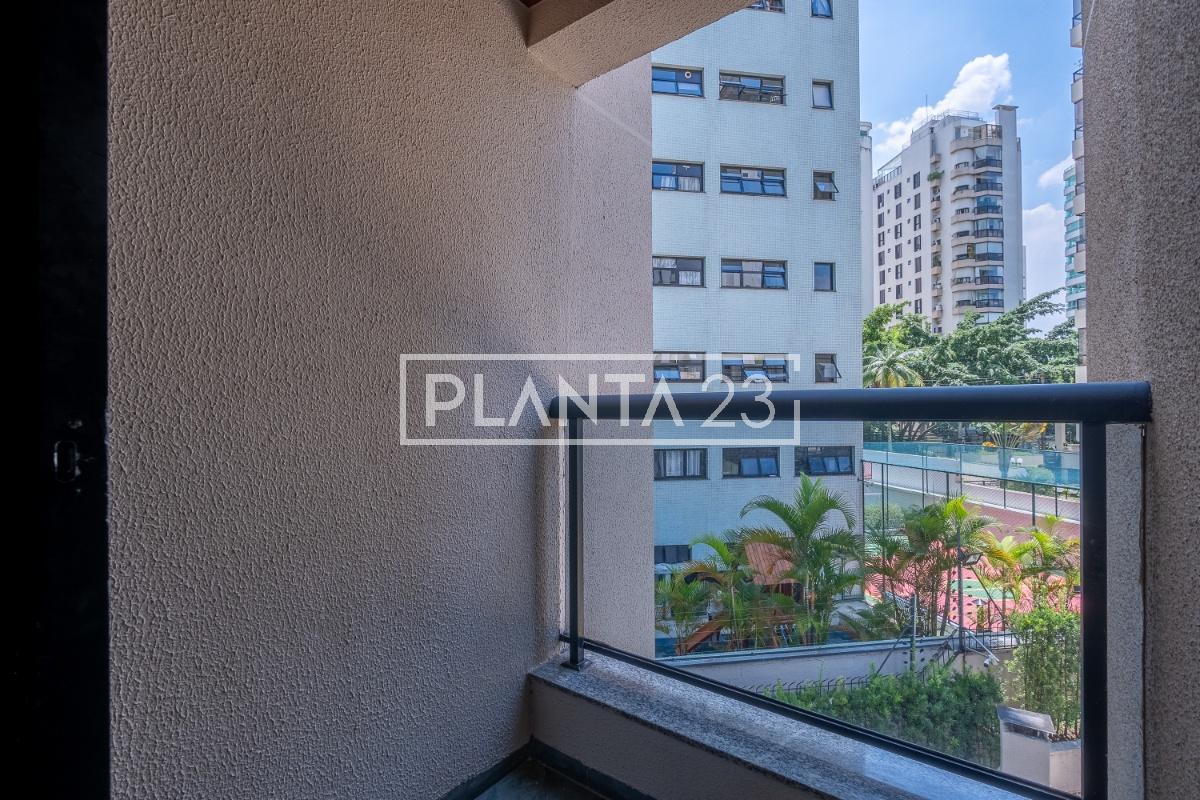 Apartamento com 178 m², 4 quartos sendo 2 suítes à venda no bairro Moema Índios.