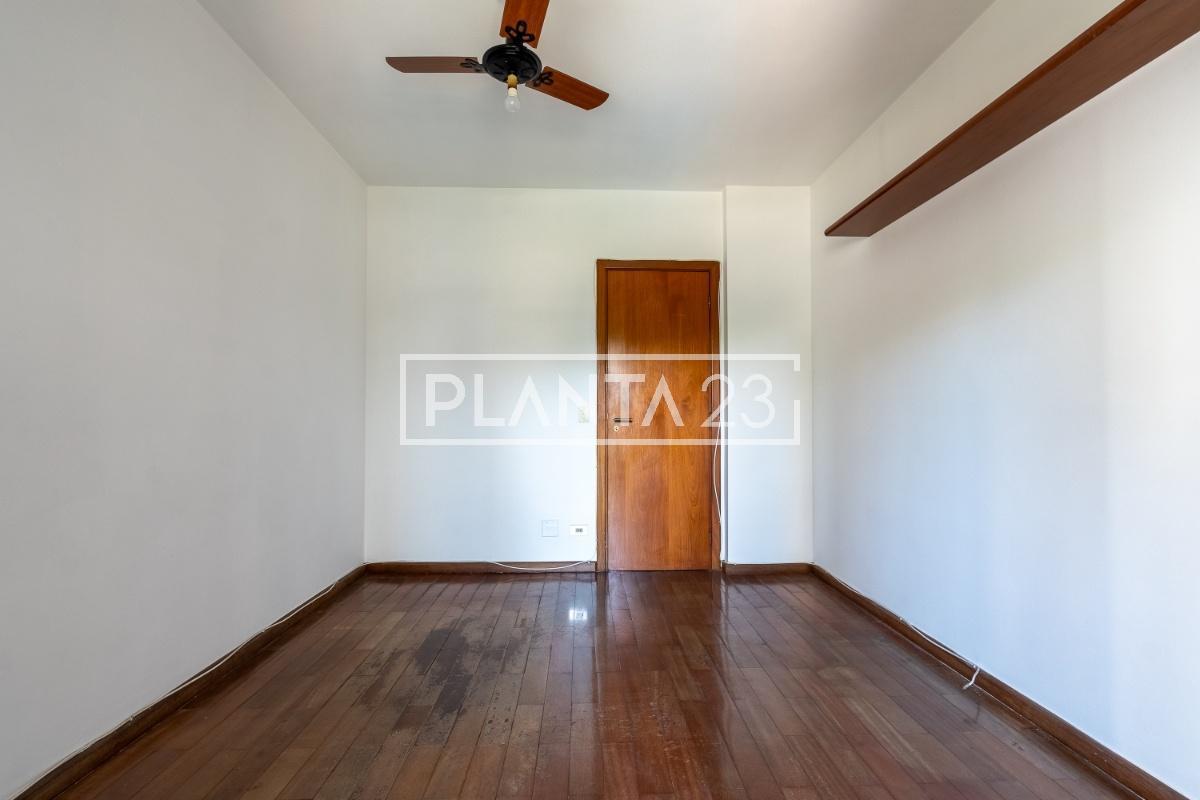Apartamento com 178 m², 4 quartos sendo 2 suítes à venda no bairro Moema Índios.