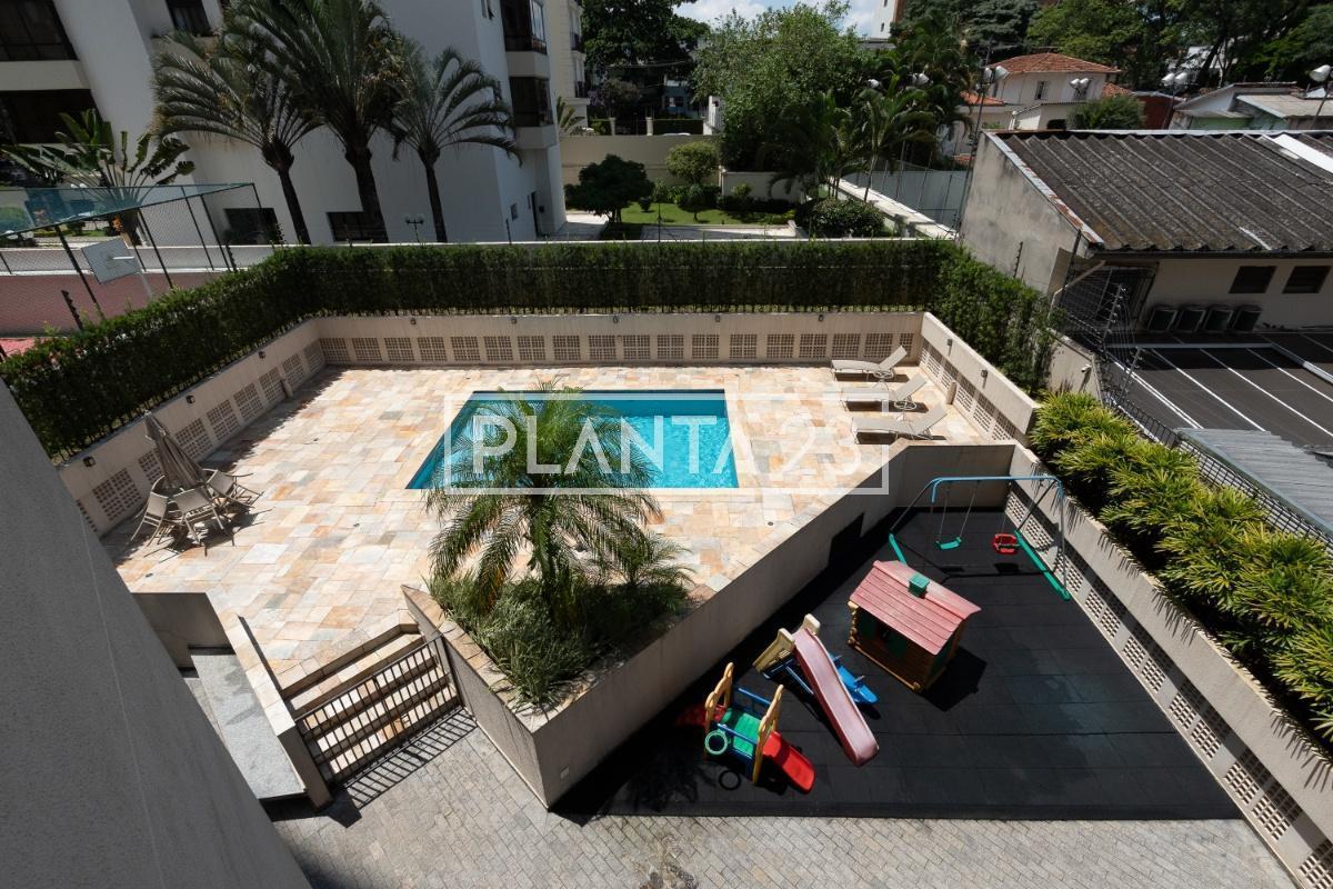 Apartamento com 178 m², 4 quartos sendo 2 suítes à venda no bairro Moema Índios.