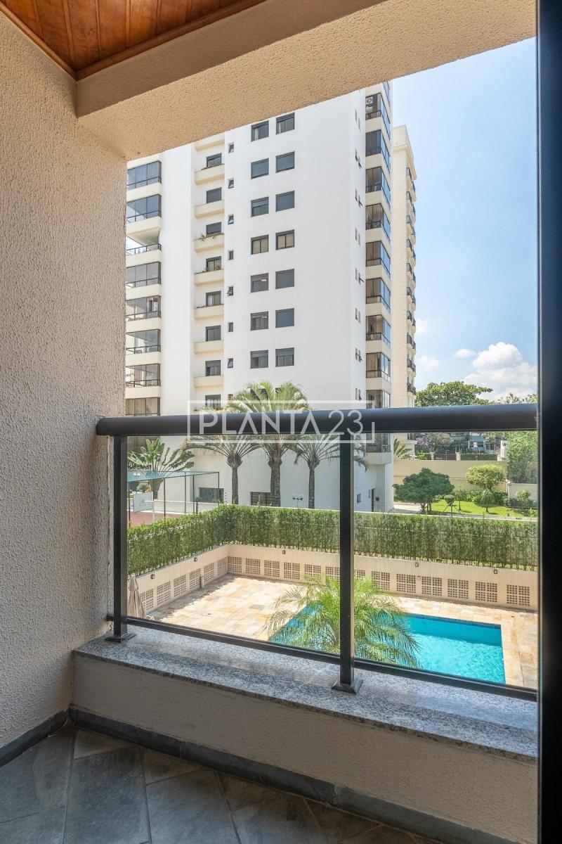 Apartamento com 178 m², 4 quartos sendo 2 suítes à venda no bairro Moema Índios.