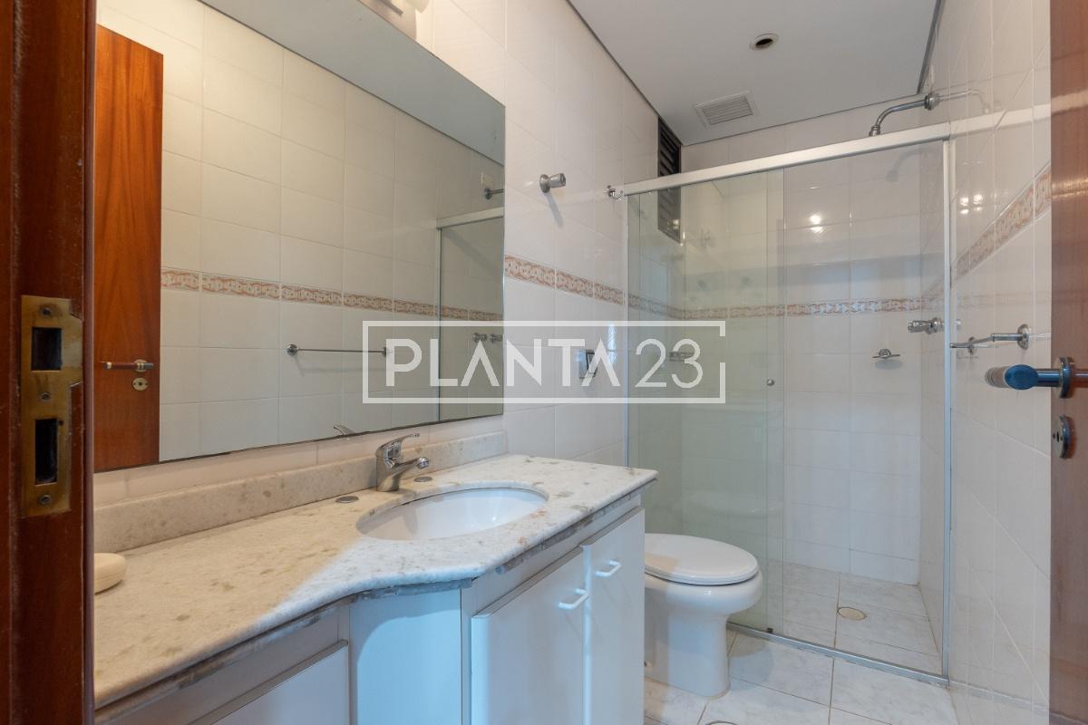 Apartamento com 178 m², 4 quartos sendo 2 suítes à venda no bairro Moema Índios.