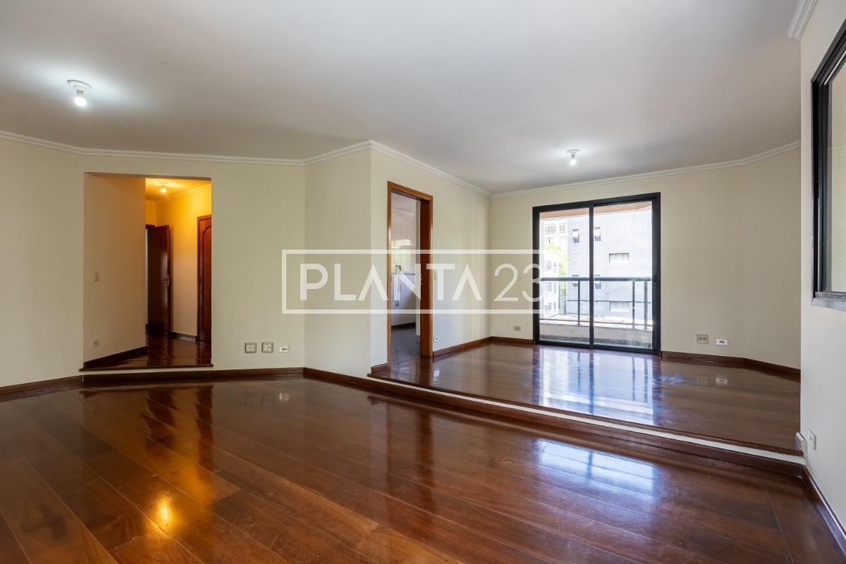 Apartamento com 178 m², 4 quartos sendo 2 suítes à venda no bairro Moema Índios.