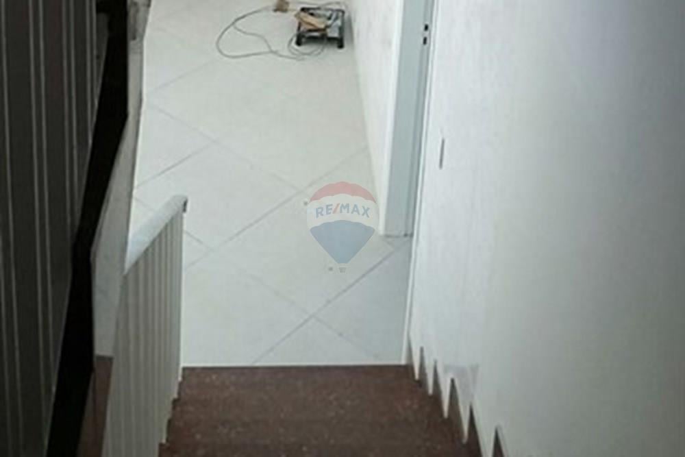 Sobrado Reformado com Terraço e 3 Quartos em SP!