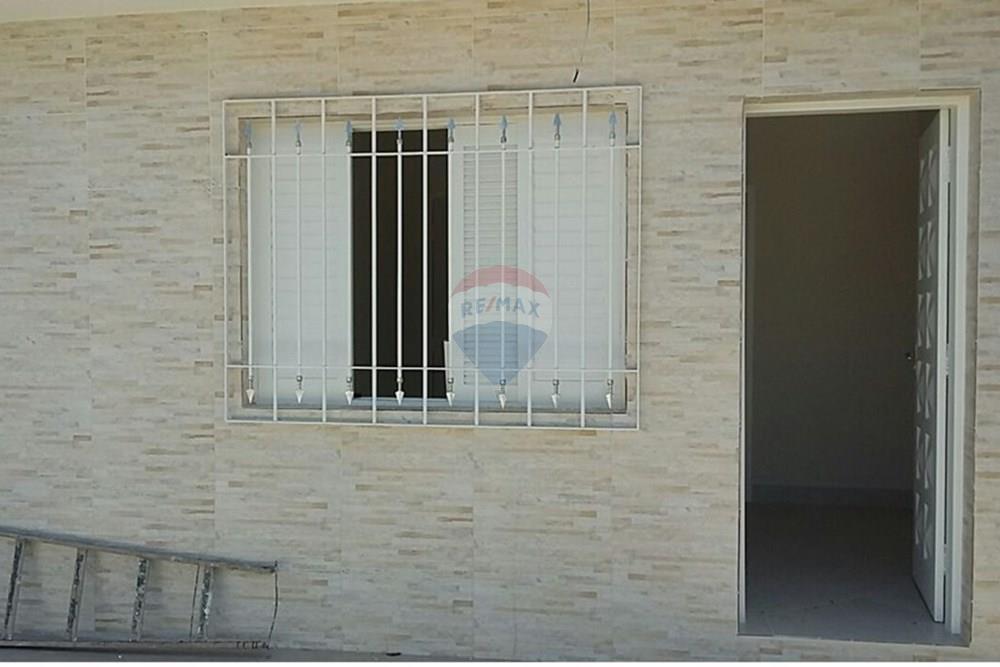 Sobrado Reformado com Terraço e 3 Quartos em SP!
