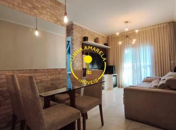 Apartamento com ótima localização 2 Dormitórios e 1 vaga coberta