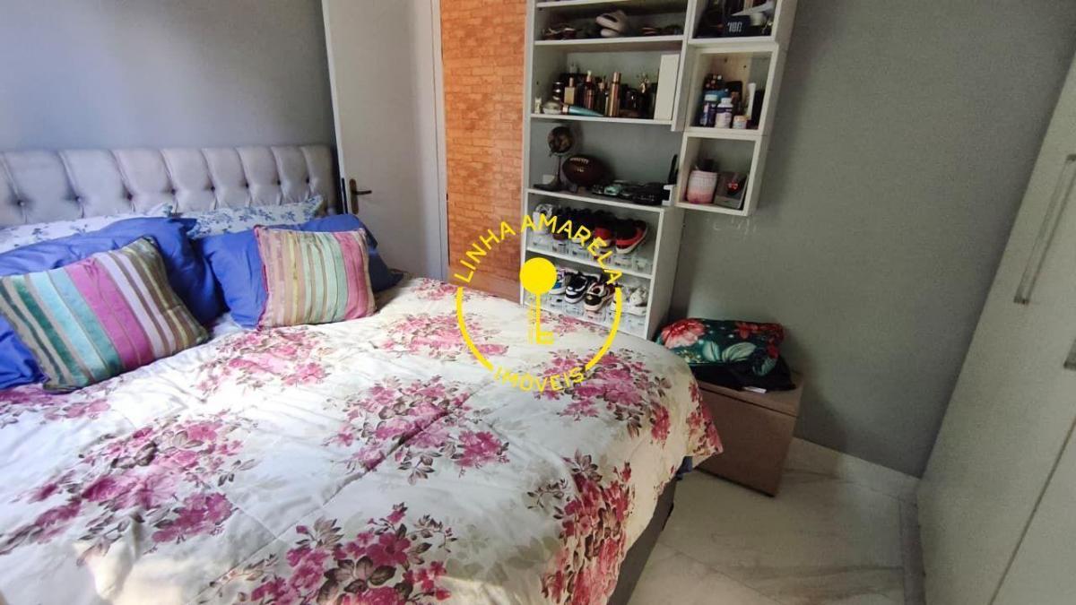 Apartamento com ótima localização 2 Dormitórios e 1 vaga coberta