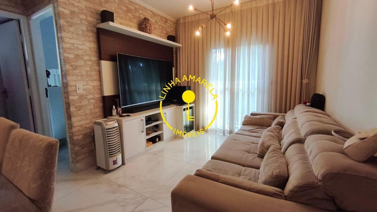 Apartamento com ótima localização 2 Dormitórios e 1 vaga coberta