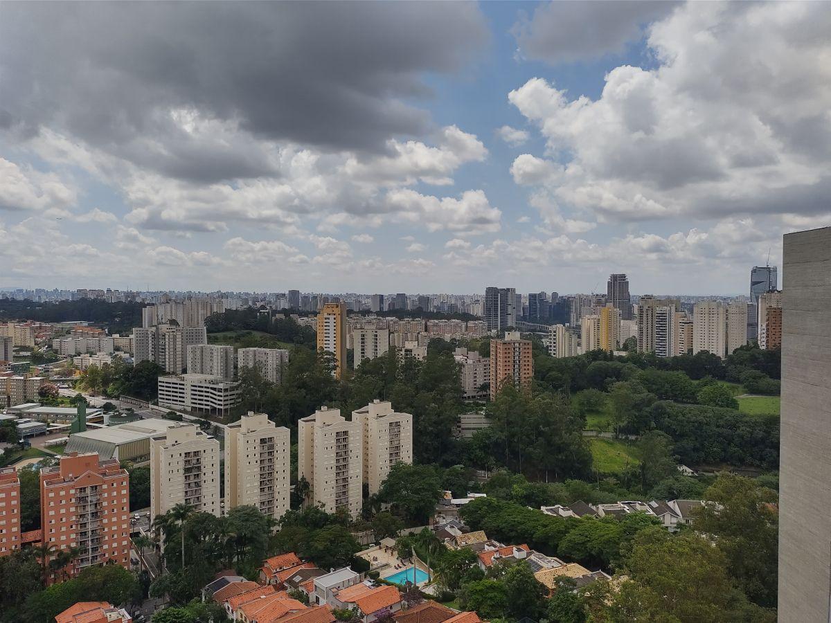Cobertura-Duplex 309 M² Reformada 4 Dormitórios 4 Vagas + Depósito e Lazer de Clube