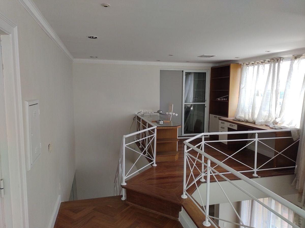 Cobertura-Duplex 309 M² Reformada 4 Dormitórios 4 Vagas + Depósito e Lazer de Clube