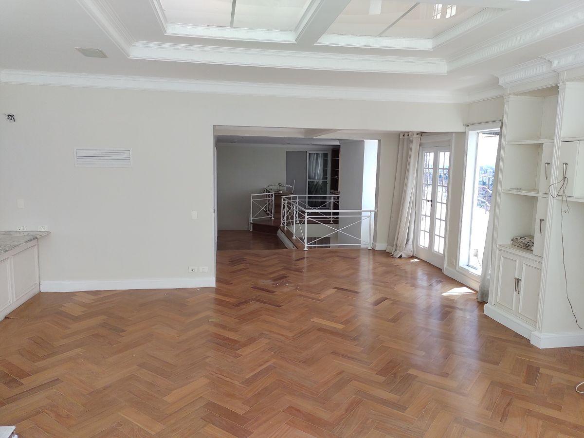 Cobertura-Duplex 309 M² Reformada 4 Dormitórios 4 Vagas + Depósito e Lazer de Clube