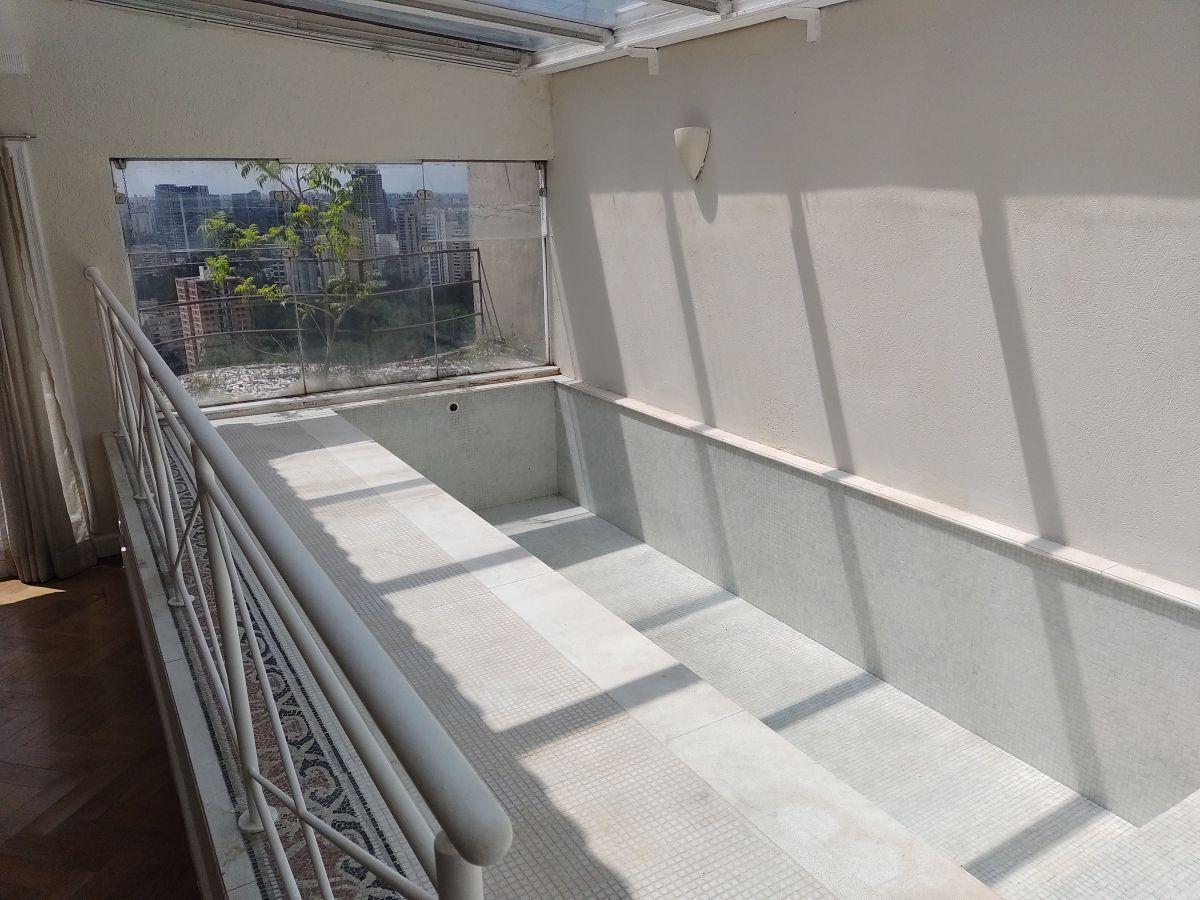 Cobertura-Duplex 309 M² Reformada 4 Dormitórios 4 Vagas + Depósito e Lazer de Clube