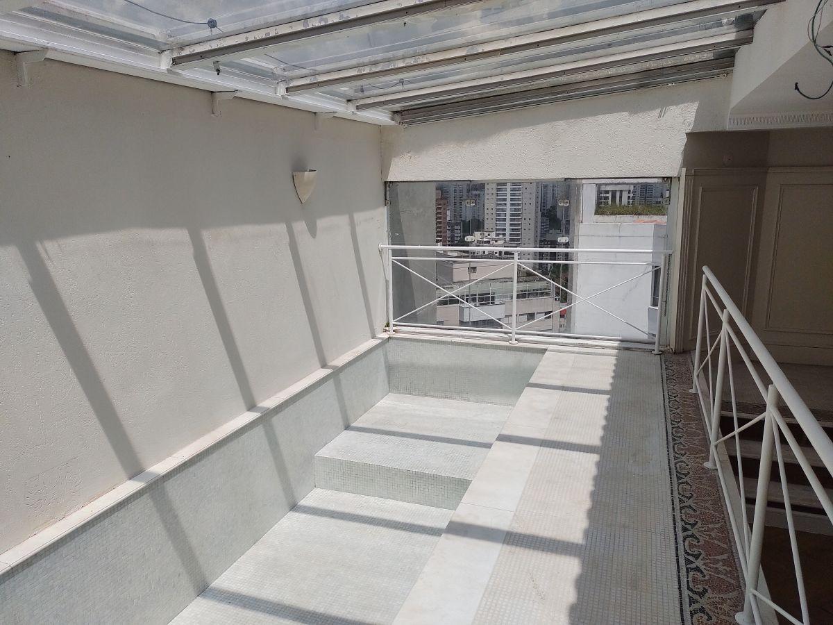 Cobertura-Duplex 309 M² Reformada 4 Dormitórios 4 Vagas + Depósito e Lazer de Clube