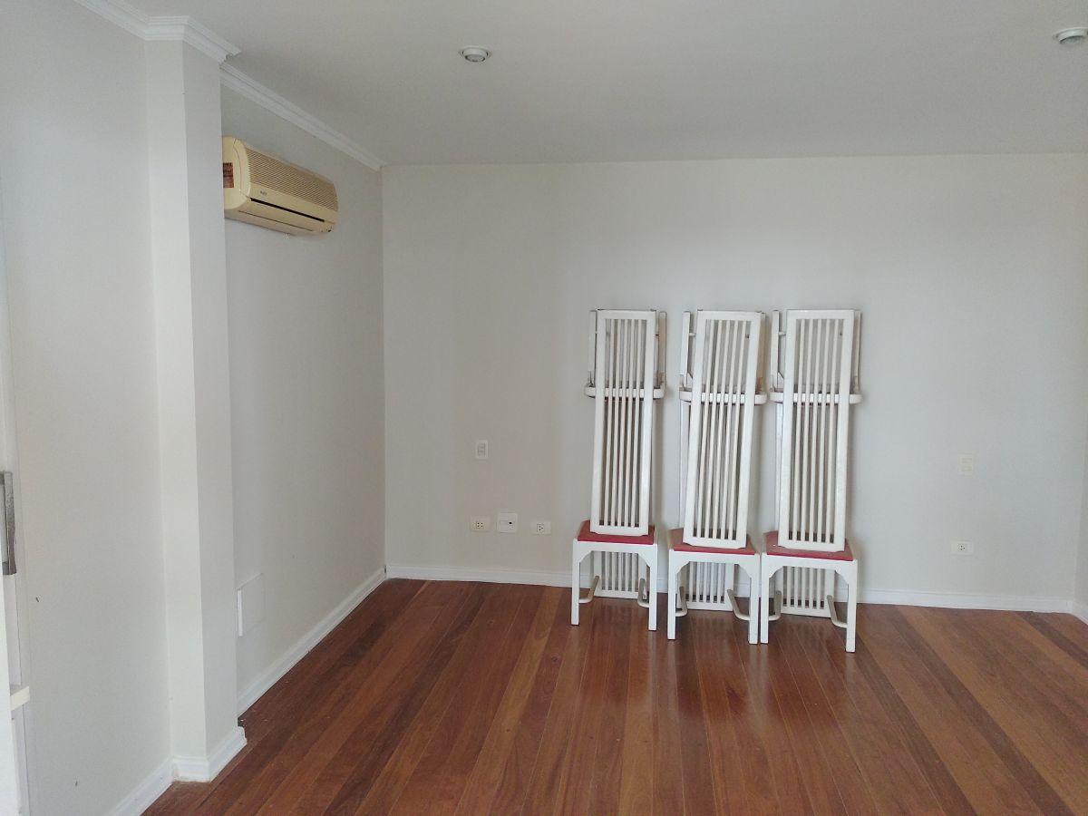 Cobertura-Duplex 309 M² Reformada 4 Dormitórios 4 Vagas + Depósito e Lazer de Clube