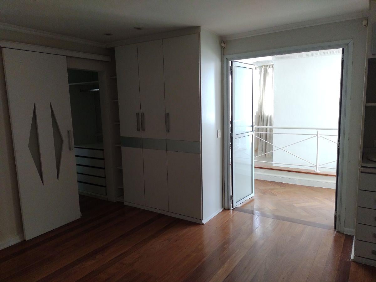 Cobertura-Duplex 309 M² Reformada 4 Dormitórios 4 Vagas + Depósito e Lazer de Clube