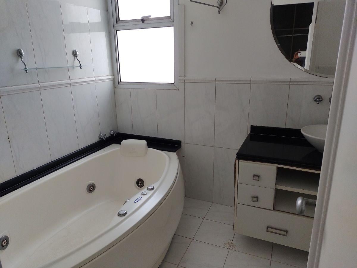 Cobertura-Duplex 309 M² Reformada 4 Dormitórios 4 Vagas + Depósito e Lazer de Clube