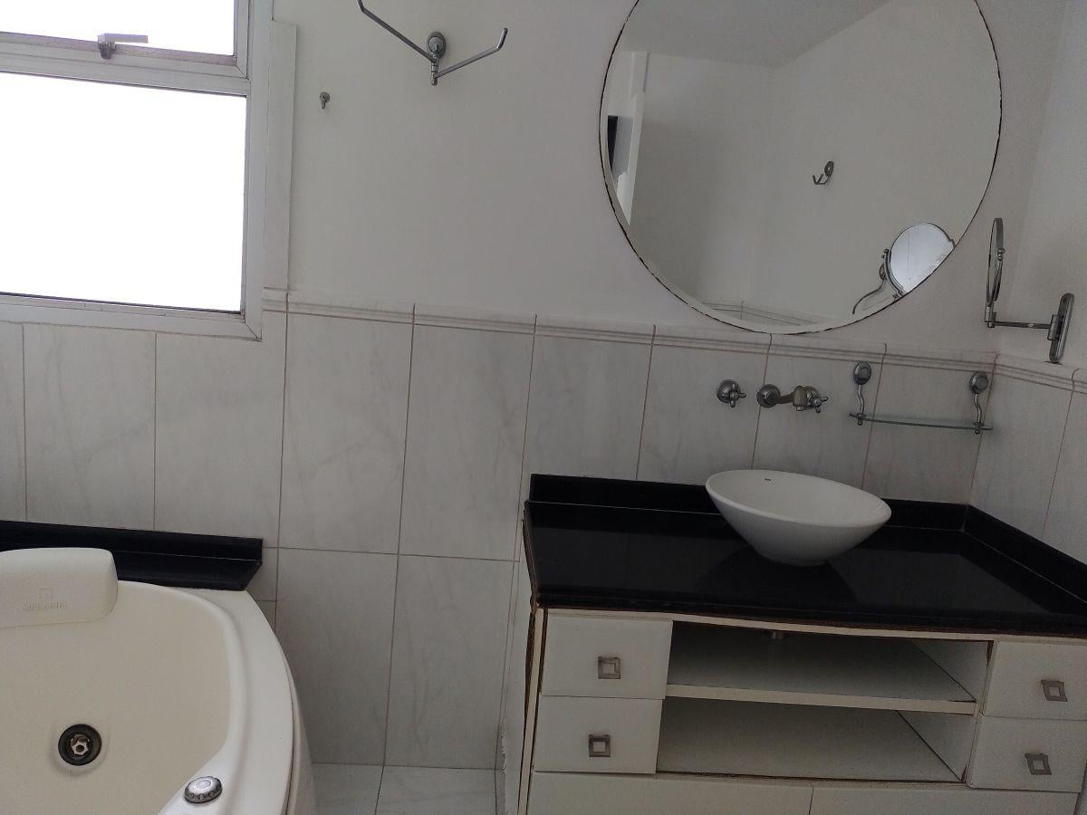 Cobertura-Duplex 309 M² Reformada 4 Dormitórios 4 Vagas + Depósito e Lazer de Clube