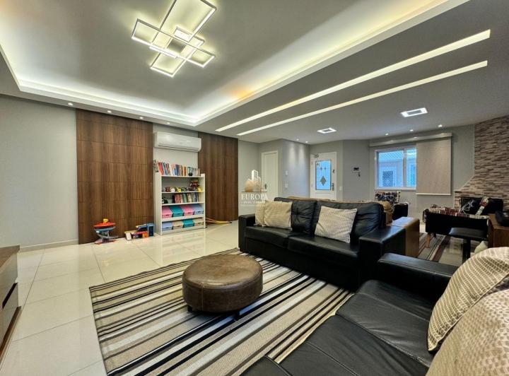 Casa em condomínio 258m2 – 4 quartos com 2 suítes – Jardim Prudência