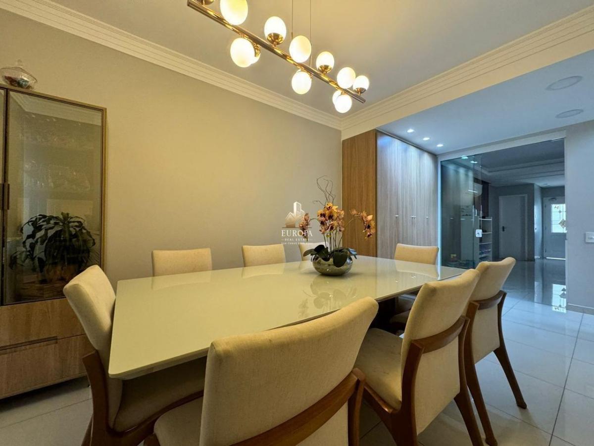Casa em condomínio 258m2 – 4 quartos com 2 suítes – Jardim Prudência