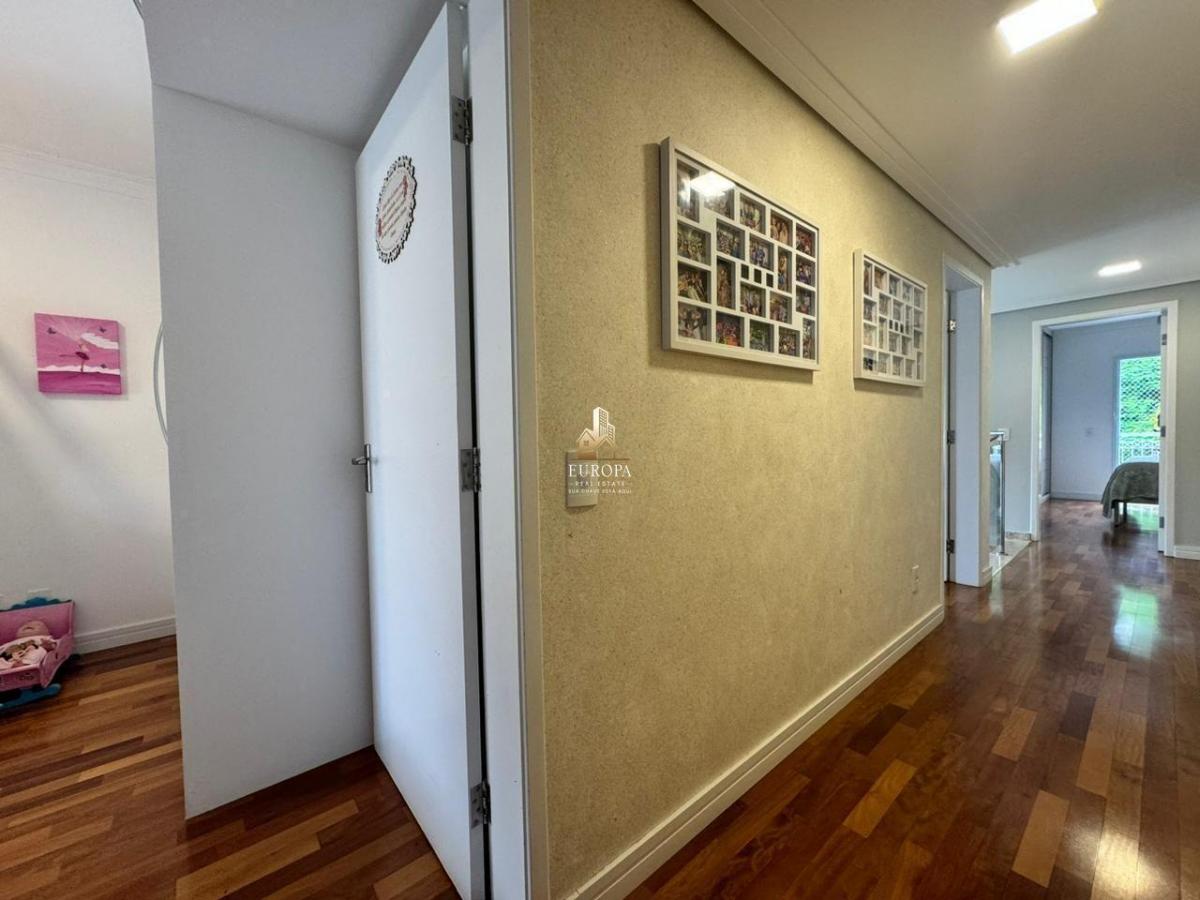 Casa em condomínio 258m2 – 4 quartos com 2 suítes – Jardim Prudência