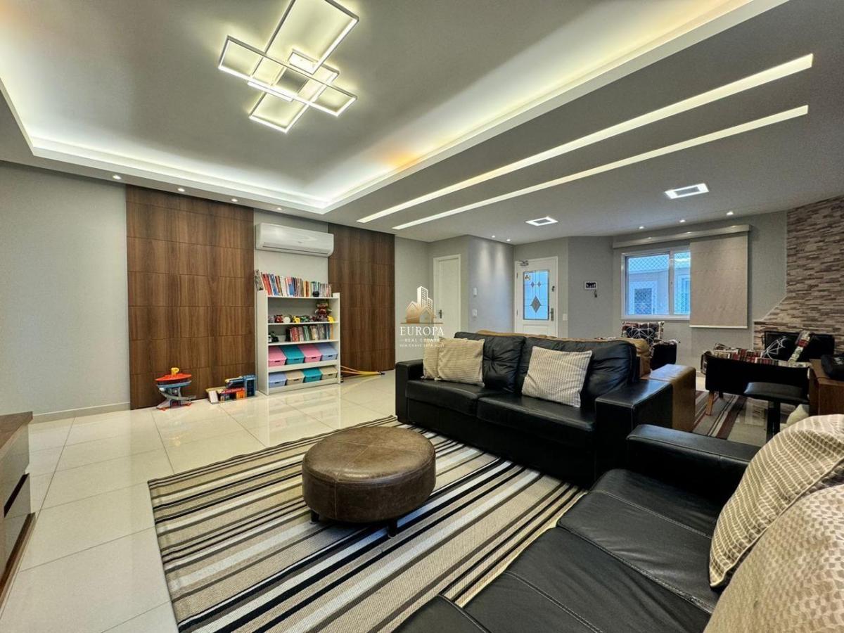 Casa em condomínio 258m2 – 4 quartos com 2 suítes – Jardim Prudência
