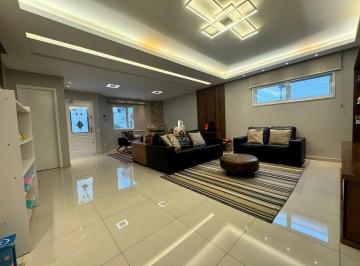 Casa em condomínio 258m2 – 4 quartos com 2 suítes – Jardim Prudência