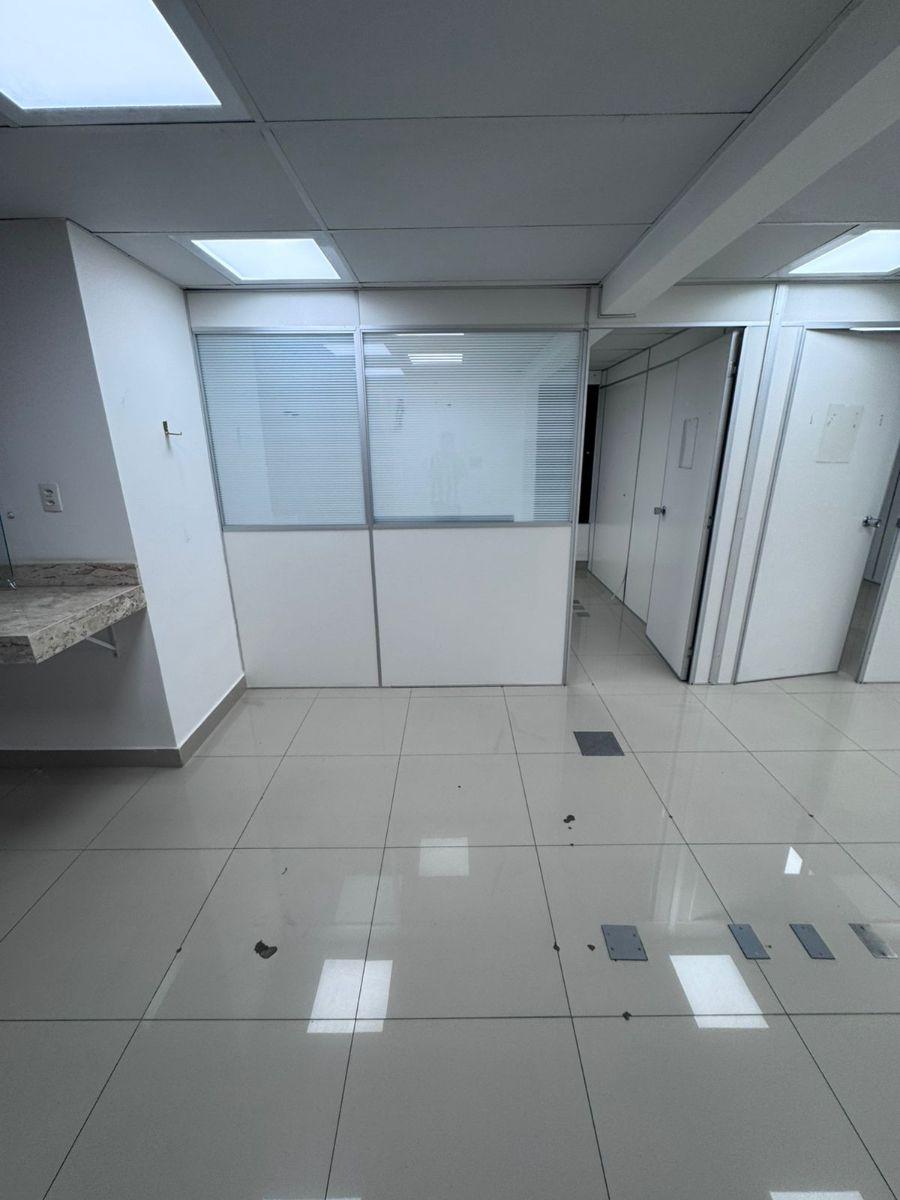 R2 Image 67097 #25