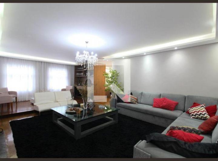 Casa à Venda – Jardim Guedala, 8 Quartos, 500 m² – São Paulo