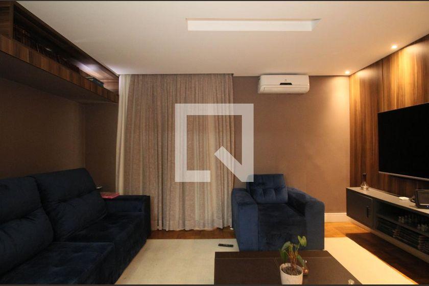 Casa à Venda – Jardim Guedala, 8 Quartos, 500 m² – São Paulo