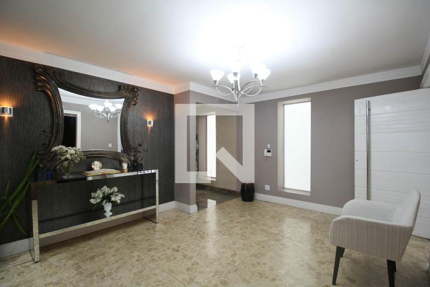 Casa à Venda – Jardim Guedala, 8 Quartos, 500 m² – São Paulo