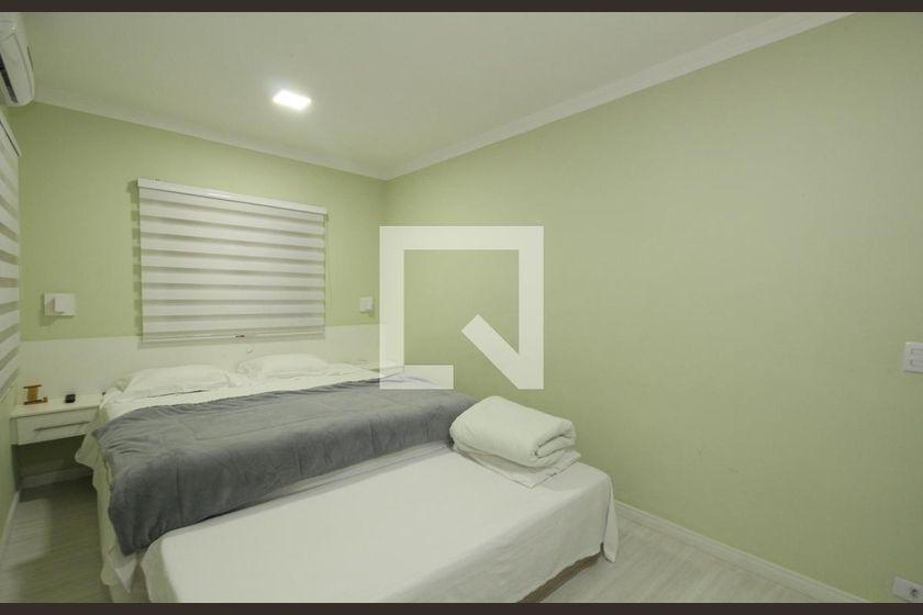 Casa à Venda – Jardim Guedala, 8 Quartos, 500 m² – São Paulo