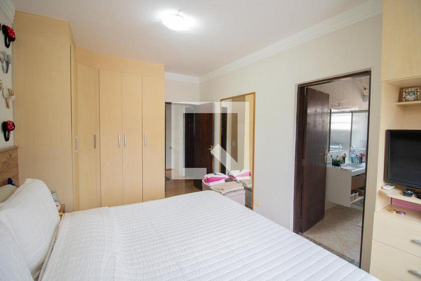Casa à Venda – Santana, 3 Quartos, 500 m² – São Paulo