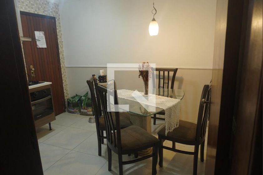 Casa à Venda – Vila Jacuí, 3 Quartos, 108 m² – São Paulo