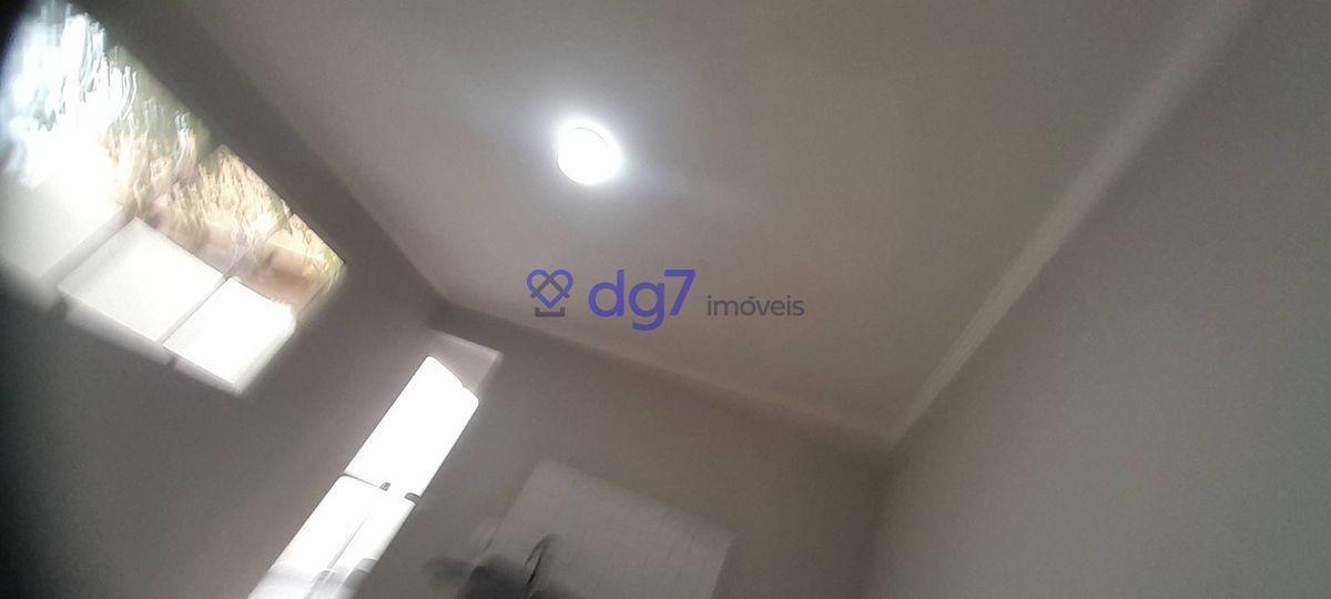 Casa assobradada com 2 dormitórios, 1 vaga garagem e edícula!