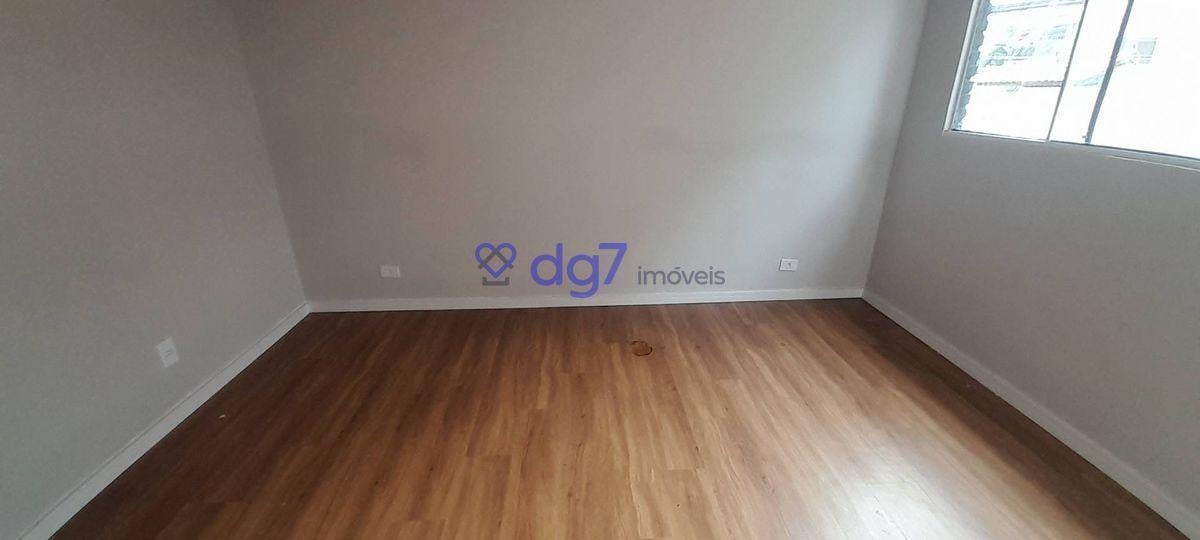 Casa assobradada com 2 dormitórios, 1 vaga garagem e edícula!