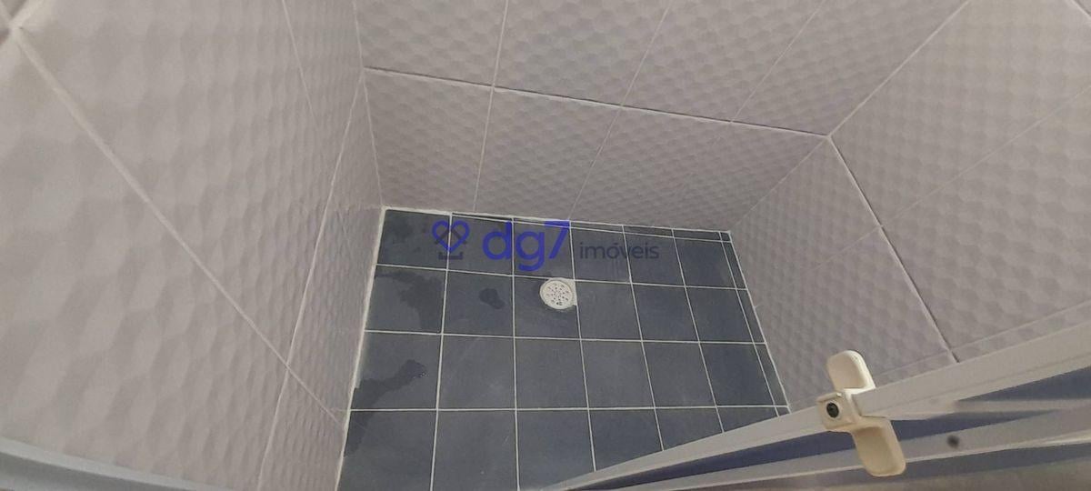 Casa assobradada com 2 dormitórios, 1 vaga garagem e edícula!