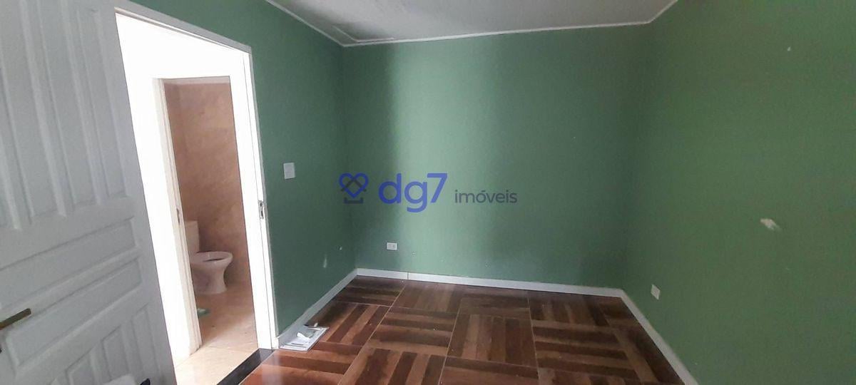 Casa assobradada com 2 dormitórios, 1 vaga garagem e edícula!