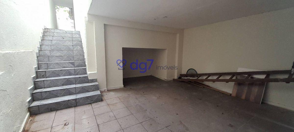 Casa assobradada com 2 dormitórios, 1 vaga garagem e edícula!