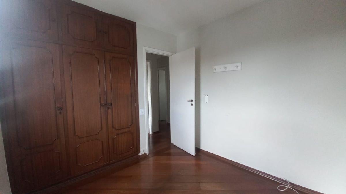 Apartamento com 82 m² e 3 quartos,2 vagas, locação, Jardim Guedala