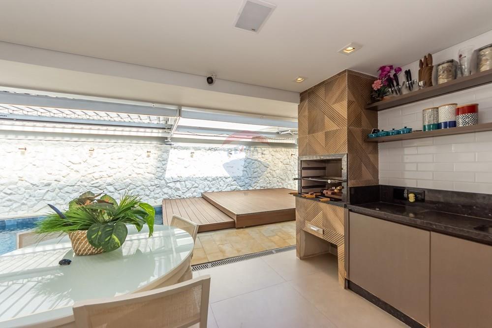 Casa à venda em condomínio, Alto da Boa Vista (São Paulo), Rua Marechal Deodoro. Condomínio Reserva