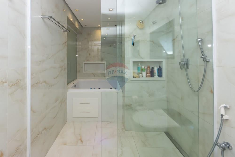 Casa à venda em condomínio, Alto da Boa Vista (São Paulo), Rua Marechal Deodoro. Condomínio Reserva