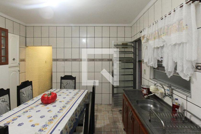 Casa à Venda – Vila Ema, 2 Quartos, 111 m² – São Paulo