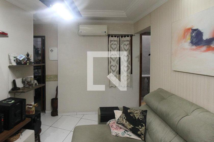 Casa à Venda – Vila Ema, 2 Quartos, 111 m² – São Paulo