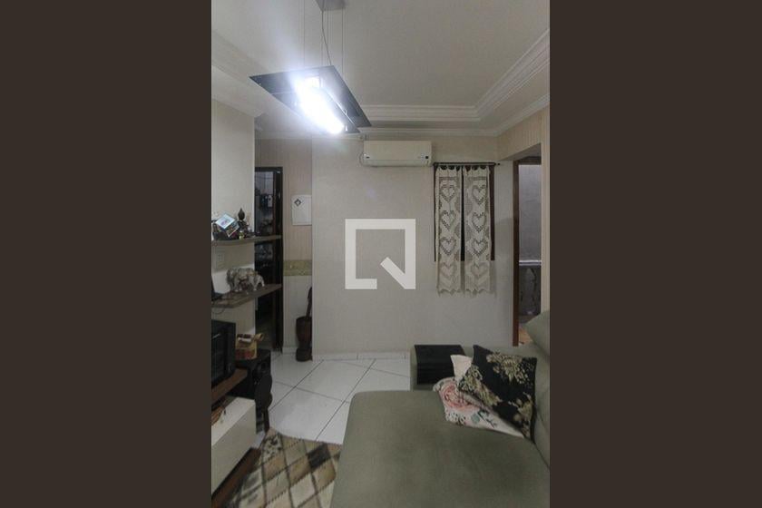 Casa à Venda – Vila Ema, 2 Quartos, 111 m² – São Paulo