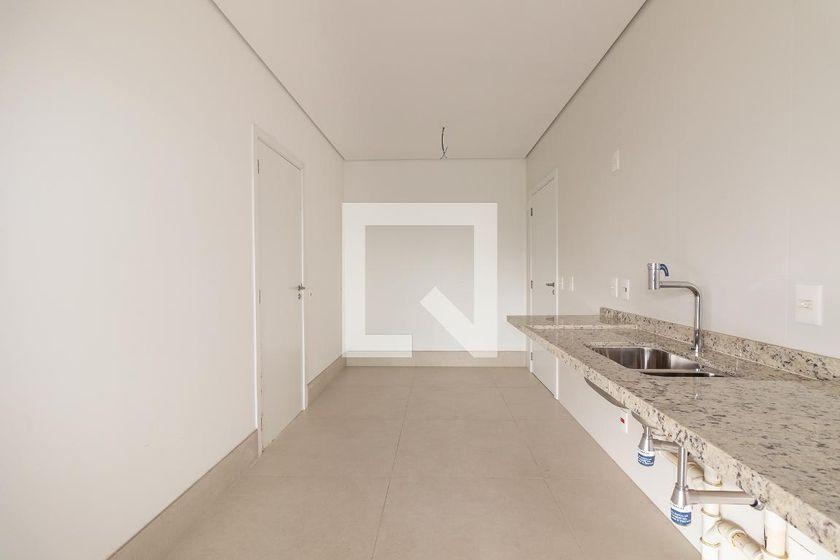 Apartamento à Venda – Moema, 3 Quartos, 171 m² – São Paulo