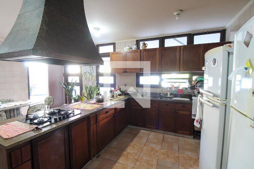 Casa à Venda – Butantã, 5 Quartos, 640 m² – São Paulo