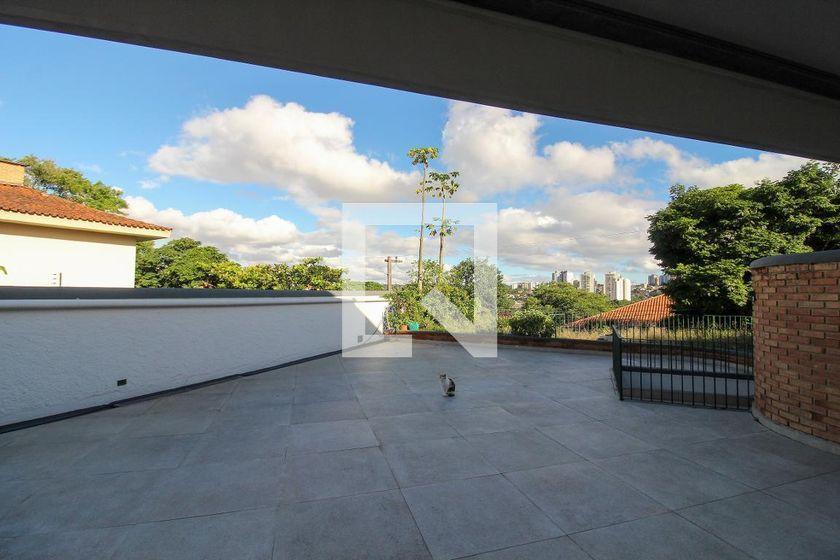 Casa à Venda – Butantã, 5 Quartos, 640 m² – São Paulo