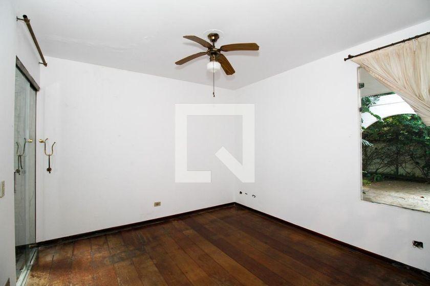 Casa à Venda – Vila Madalena, 4 Quartos, 875 m² – São Paulo