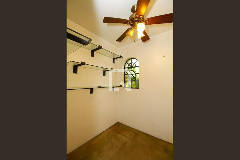 Casa à Venda – Vila Madalena, 4 Quartos, 875 m² – São Paulo