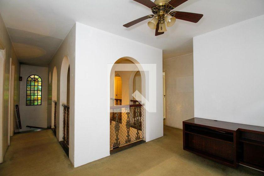 Casa à Venda – Vila Madalena, 4 Quartos, 875 m² – São Paulo