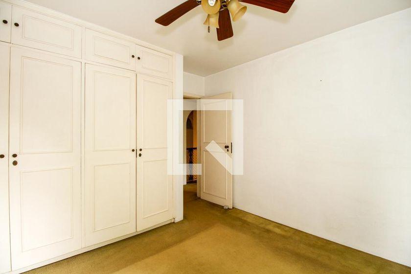 Casa à Venda – Vila Madalena, 4 Quartos, 875 m² – São Paulo